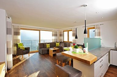 Ferienwohnungen AußerflarerhofSchenna, Schenna, Südtirol, Wanderhotel