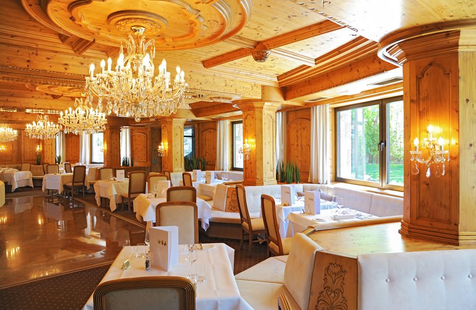 Hotel Vier Jahreszeiten 4s Sterne - Schlanders, Südtirol Hotel Vier Jahreszeiten