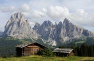  Aura Chalets