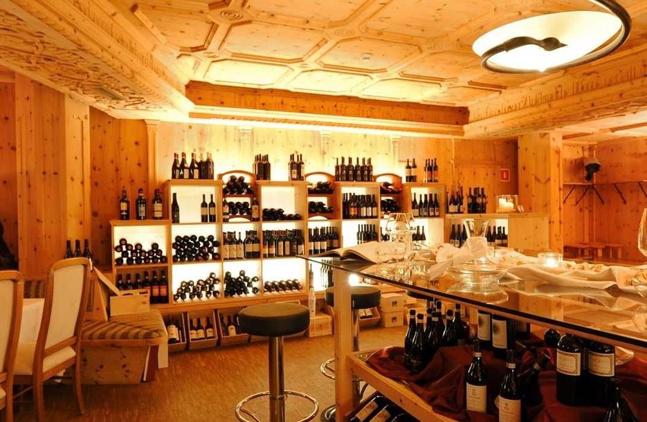 Hotel Vier Jahreszeiten 4s Sterne - Schlanders, Südtirol Hotel Vier Jahreszeiten