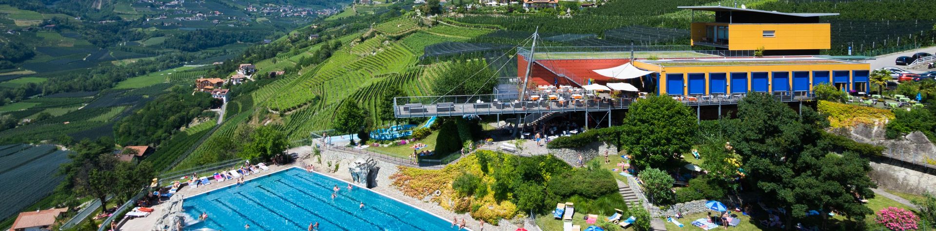 Panorama-Freibad in Schenna, Südtirol