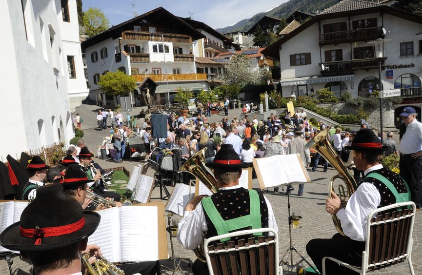Herbstmarkt in Schenna, Südtirol Der Schenner Herbstmarkt
